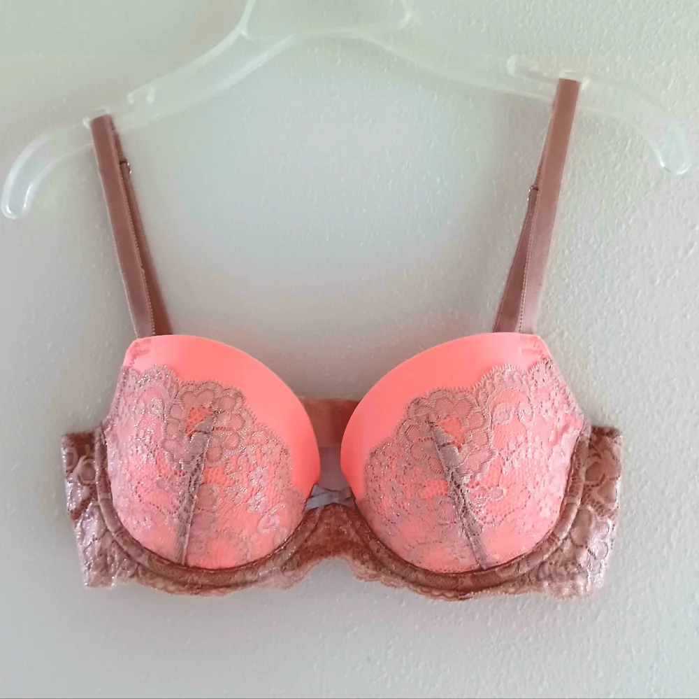 Victoria's Secret Dream Angels Lined Demi Bra, 32C - Picture 2 of 12